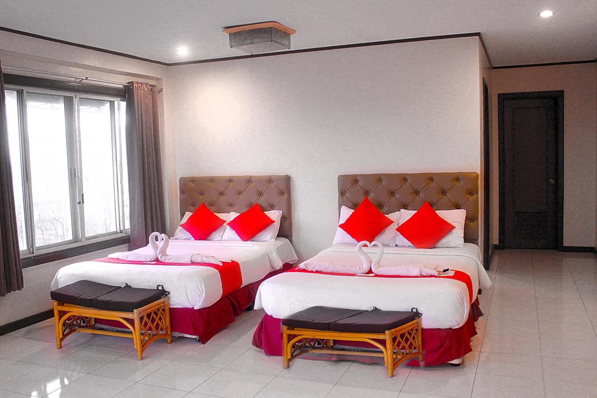 The Humbertos Hotel Davao Exterior photo